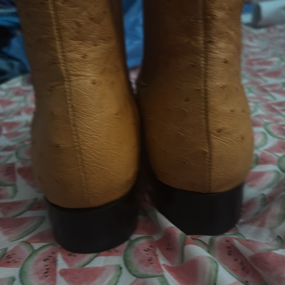 Faux ostrich leather booties - Picture 4 of 8